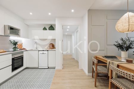Apartamento de alquiler en Carrer de Les Jonqueres, Sant Pere, Sta. Caterina i la Ribera - Photo 3