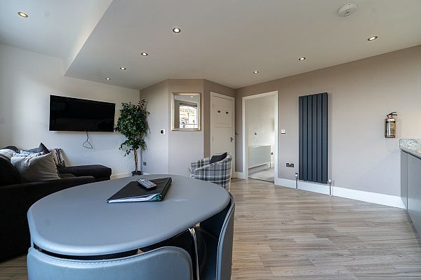 Flat 4, 12 Priory Street - Photo 1