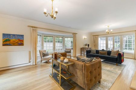 5 bedroom detached house to rent - Photo 4