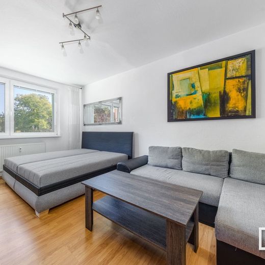 PRENÁJOM: 1 izbový byt, 34m2, ulica A. Gwerkovej, Bratislava - Photo 1