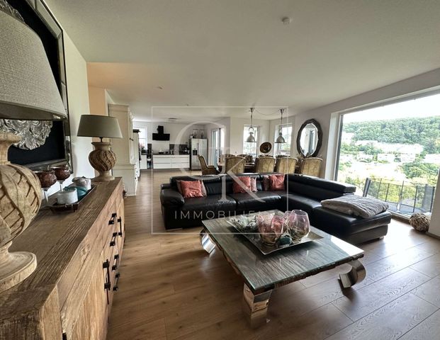 Panoramablick ins Grüne! 3-Zimmer Traumwohnung zur Miete - Photo 1