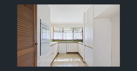 Zoned for Serpell Primary & East Doncaster Secondary School - Photo 3