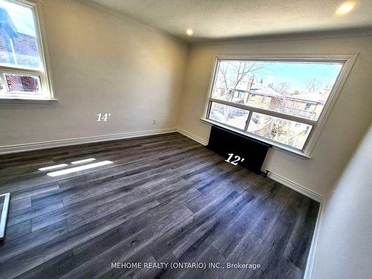 For Lease - 106 Lake Shore Drive Unit# 8, Toronto, Ontario - Photo 1