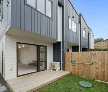 Modern Corner Townhouse in the Heart of Howick - Photo 1