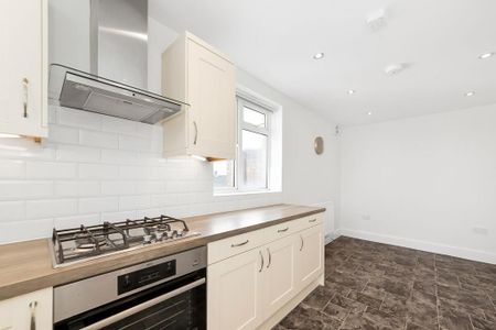 3 bedroom apartment to rent - Photo 5