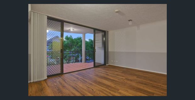 Modern Apartment in the Heart of New Farm – Lifestyle, Location & Convenience - Photo 1