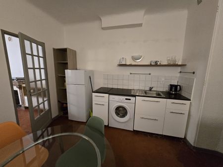 T2/3 meublé de 50m2 31 bld Carnot, 3mn du cours Mirabeau, extérieur - Photo 3