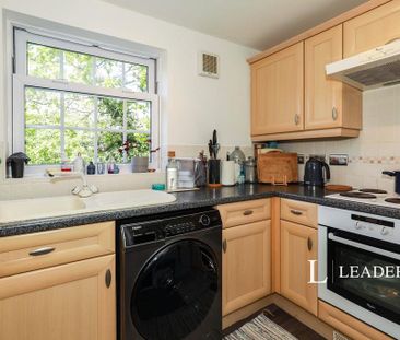 2 bedroom flat to rent - Photo 6