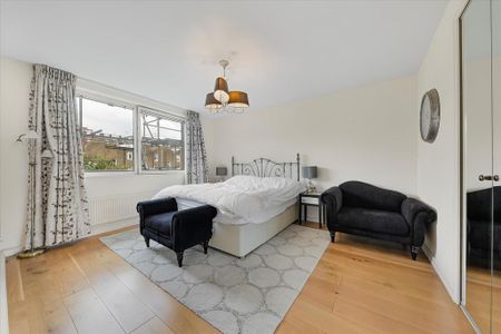 3 bedroom flat to rent - Photo 5