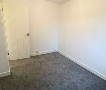 Clover Mead, Taunton - Photo 1