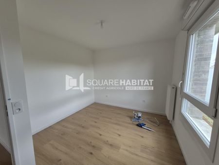 Location Appartement 4 pièces 78m² LENS 62300 - Photo 5