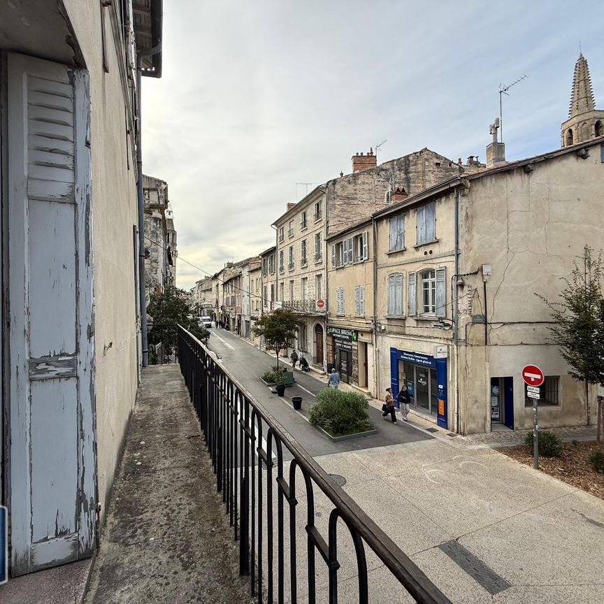 Location Appartement 3 pièces 74m² AVIGNON 84000 - Photo 1