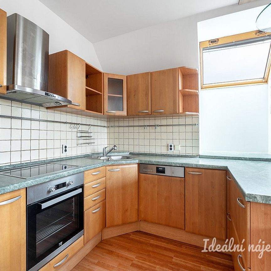 Pronájem bytu 2+kk 74 m² - Photo 1