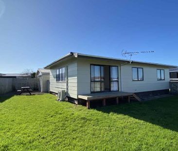 Fully Fenced Home - Photo 5