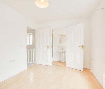 2 bedroom semi-detached house to rent - Photo 5