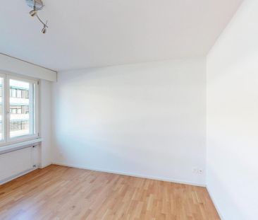 zentrale 2.5 Zimmerwohnung mit Stil und Komfort - Foto 3