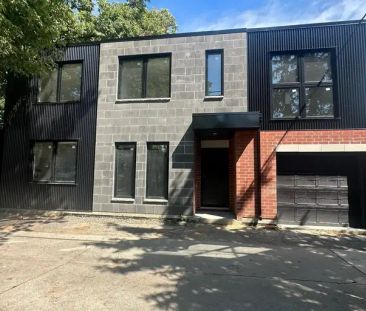 310 Roncesvalles Avenue Laneway House | 310 Roncesvalles Avenue, To... - Photo 1