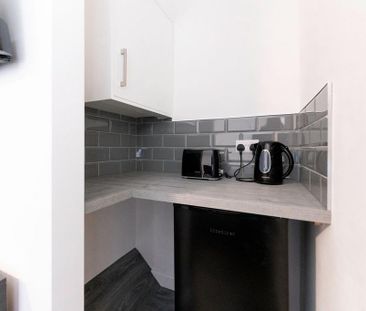 1 bedroom house of multiple occupation to rent - Photo 4