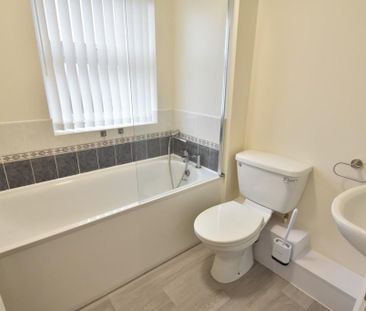 3 bedroom detached house to rent - Photo 5