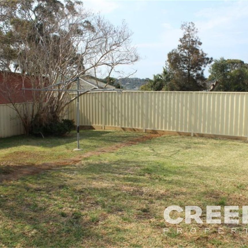 15 Brooks Street, Arcadia Vale - Photo 1