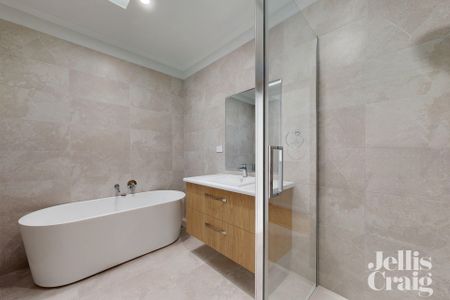 109 The Crescent, Kensington - Photo 4