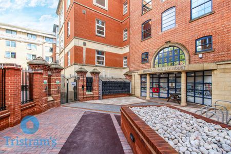 1 bed Shared Flat for Rent - Photo 3