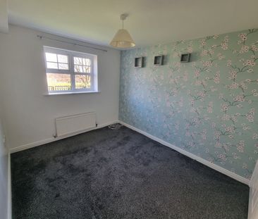 2 Bed Flat, Sycamore Chase, LS28 - Photo 2