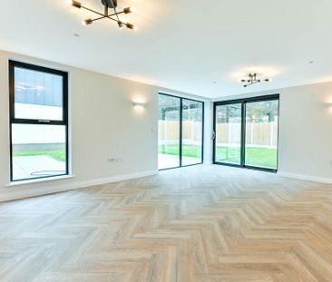 4 bedroom semi-detached house to rent - Photo 1