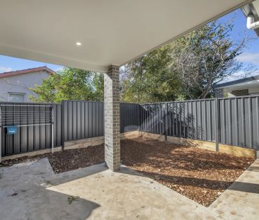 Contemporary Family Living in an Exclusive Woden Valley Setting - Photo 2