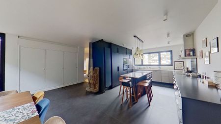 Location Maison 8 pièces 263m² - Photo 3