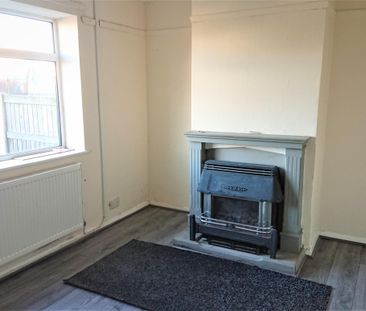 Maplewood Avenue, Deeside, Garden City - Photo 2