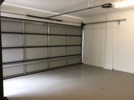 “Outstanding property, ideal location!” - Photo 3