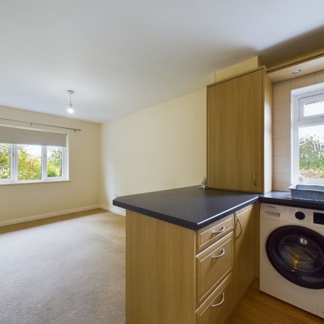 Orchard Court, 31A Orchard Avenue, Cheltenham, GL51 - Photo 1