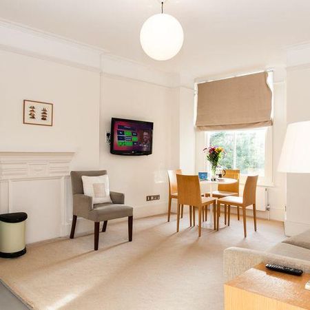 2 bedroom serviced apartment to rent - Photo 2