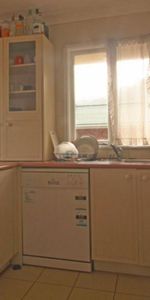 Room 2 / 8 Binda Street, Keiraville, NSW 2500 - Photo 3