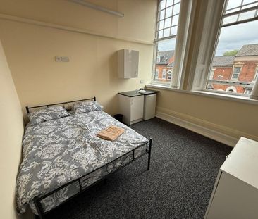 Room in a Shared House, Albert Road, B6 - Photo 5