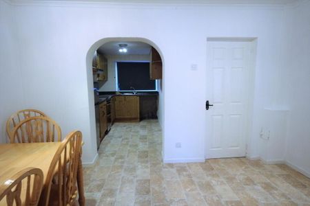 16 Woodvale Pass, Belfast, BT13 3FN - Photo 2