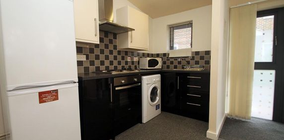 1 bedroom apartment to rent - Photo 2