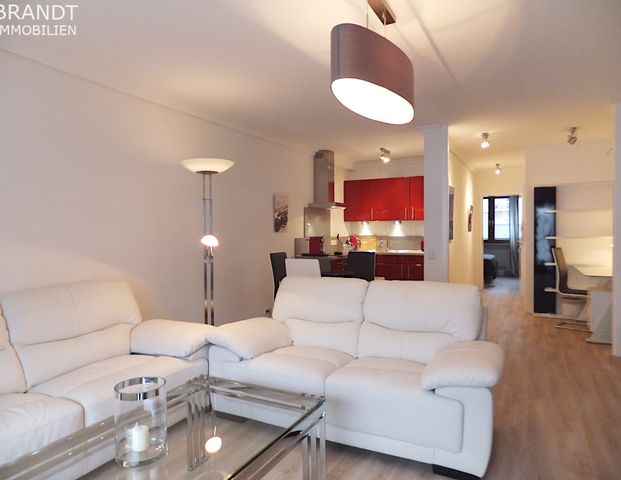 Ruhige Top-Lage - HH-Rotherbaum... gepflegte 2-Zi.-Whg./59 m² mit Lift und Balkon - unweit der U 1 - Photo 1