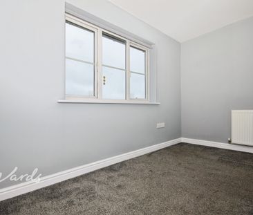 2 bedroom semi-detached house to rent - Photo 6