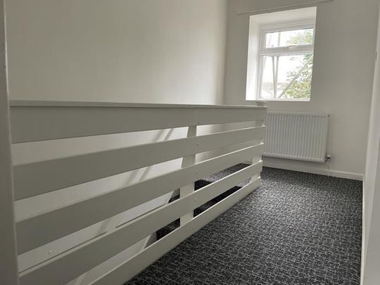 3 bedroom apartment to rent - Photo 1