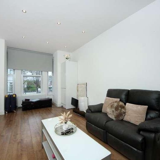 Allison Road, W3 - Photo 1