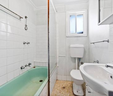 NEAT & TIDY HOME! - Photo 5