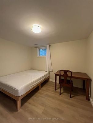 For Lease - 2062 Cherrywood Trail, London North, Ontario - Photo 1