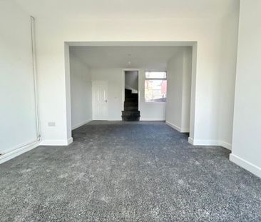 3 bedroom House To Let Total Size: 1002 SQ FT - Photo 5