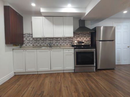 For Lease - 40 Gray Crescent Unit# Bsmt, Richmond Hill, Ontario - Photo 2