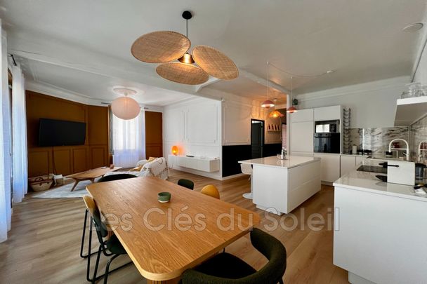 Location Appartement 3 pièces 79m² HYERES 83400 - Photo 1