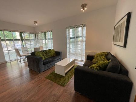 2 bedroom flat to rent - Photo 2
