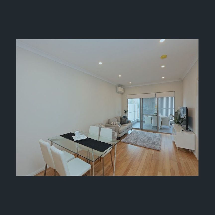 Stunning 'As New' Apartment! - Photo 1