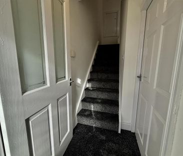 4 bedroom terraced house to rent - Photo 1